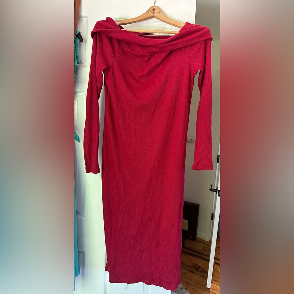Universal Thread large dress, ruby red worn once. Gorgeous for photo shoot